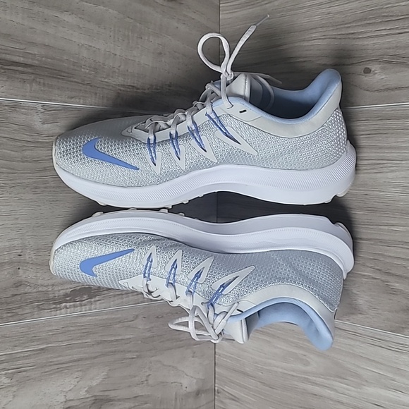 Nike Quest Womens Running Shoes Size 7 Platinum Grey Light Blue AA7412-008 - Picture 4 of 9